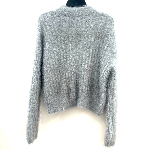 Candies Soft Fluffy Silver Grey Size Large Sweater. Excellent Quality & Comfort - Picture 6 of 13